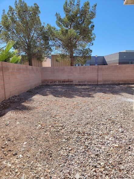 Building Photo - 2642 Sunday Grace Dr