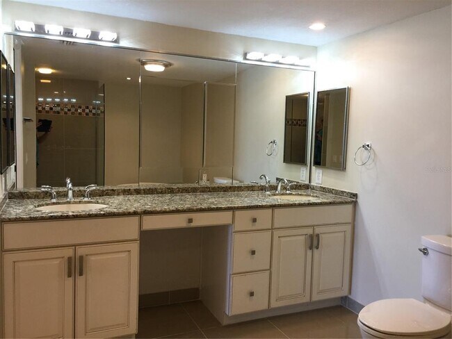 Building Photo - 6600 Sunset Way