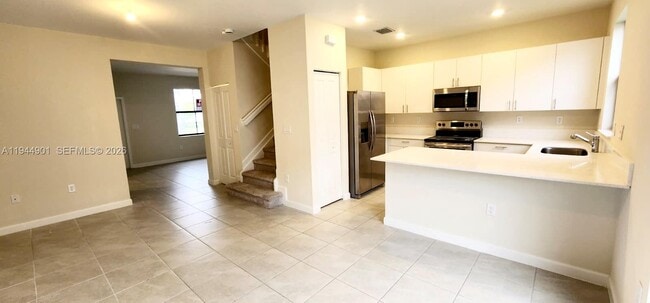 Building Photo - 11728 SW 245 Ter