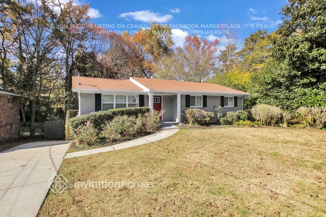 Building Photo - 2875 Laurel Ln