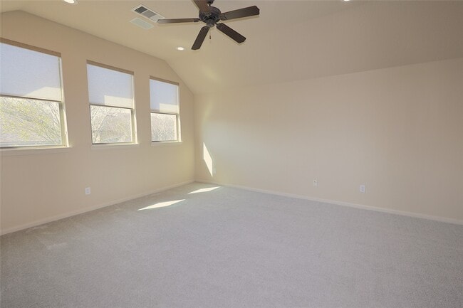 Building Photo - 17311 Quiet Shores Dr