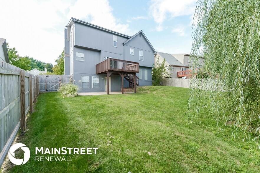 Building Photo - 203 N Highland Dr