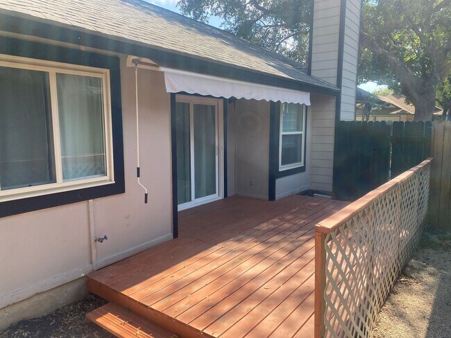 Building Photo - 12019 Stoney Park