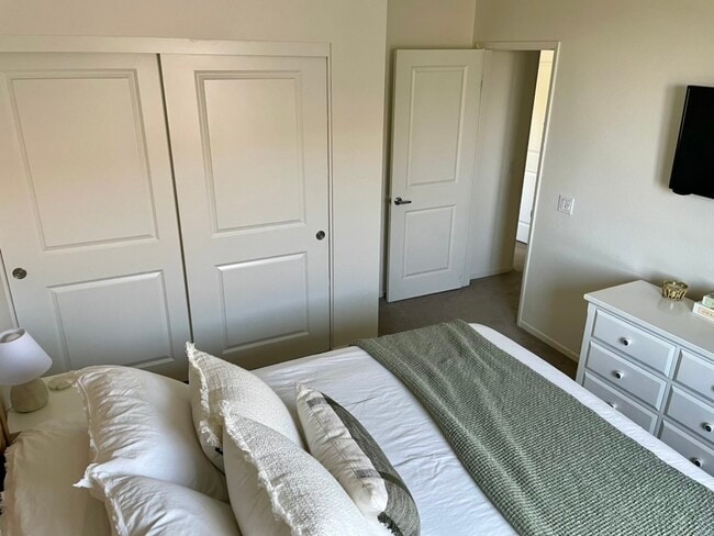 Building Photo - 1601 Santa Carolina