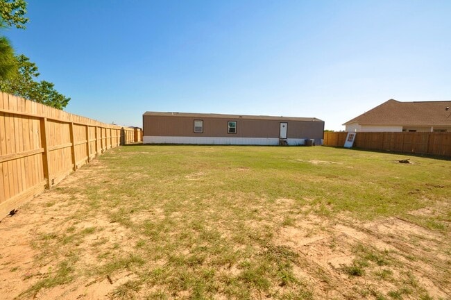 Building Photo - 25 Road 5608