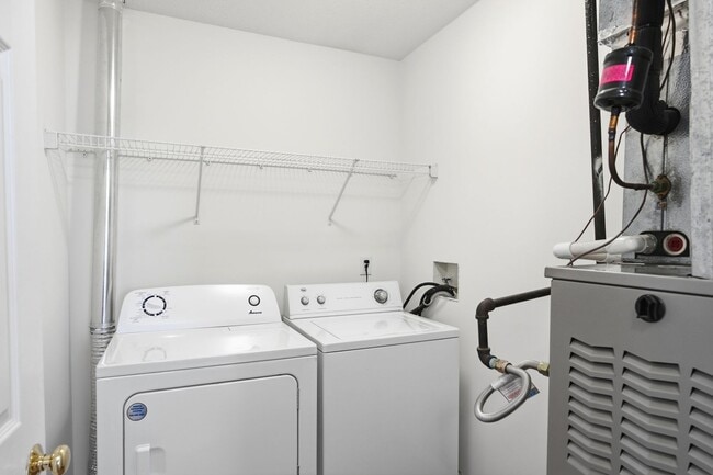 Building Photo - 3509-3511 La Mesa Dr.