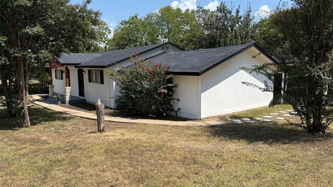 Building Photo - 1802 E University Ave