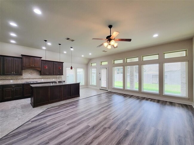 Building Photo - 1314 Watercrest Park Ln