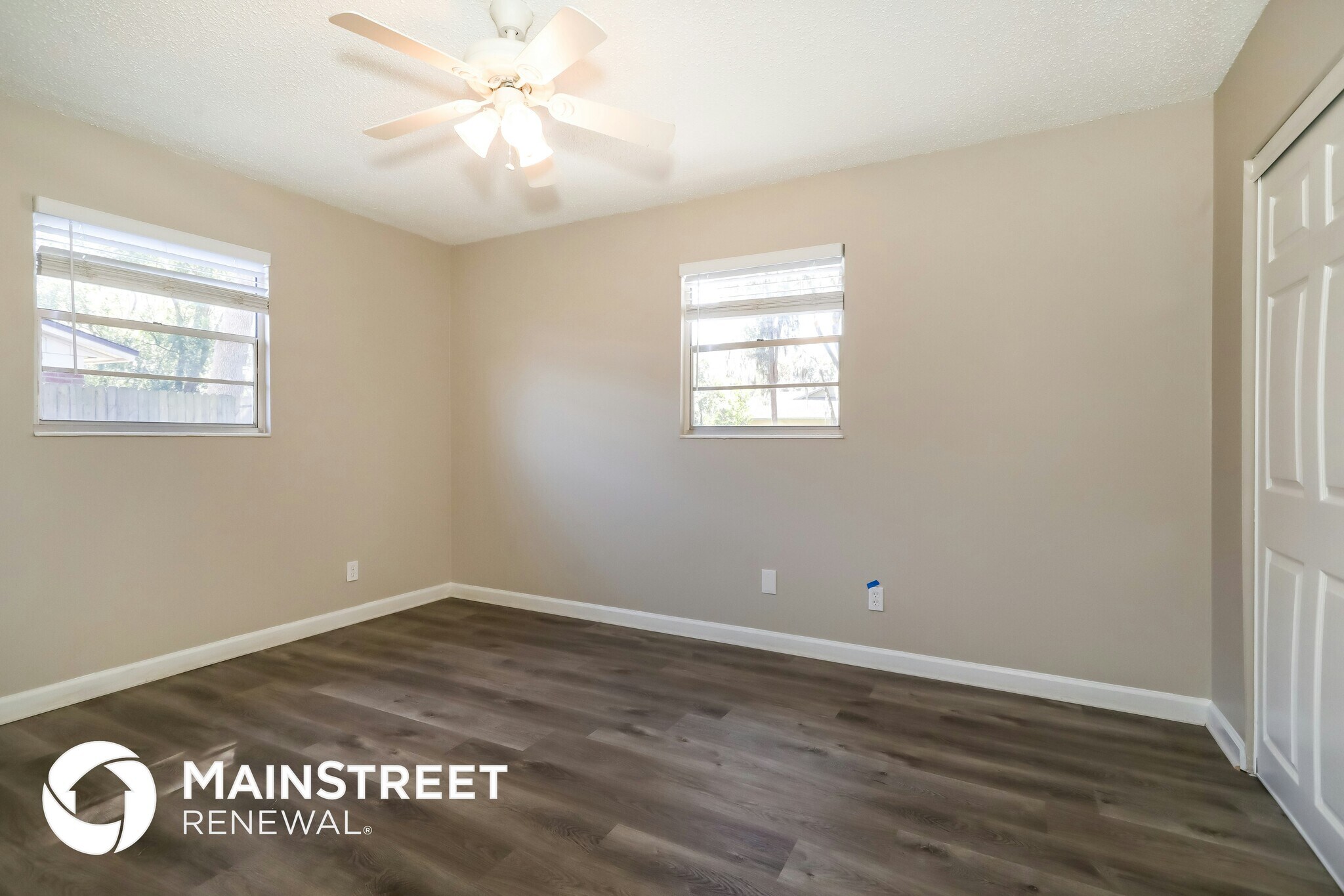 Building Photo - 1220 Arbor Cir