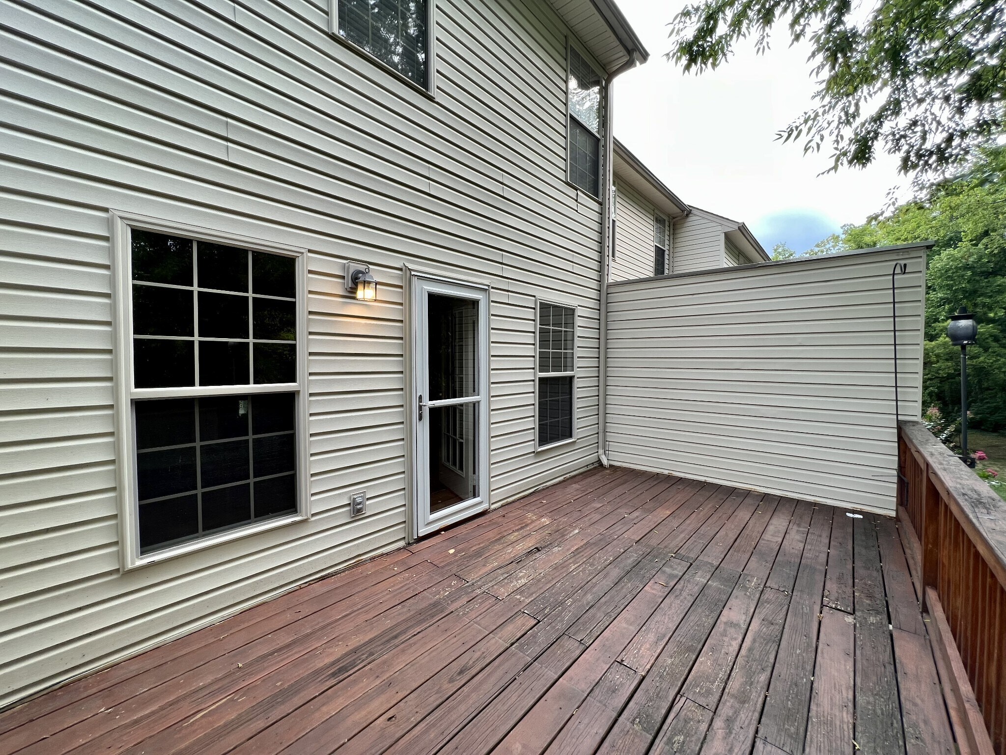 Building Photo - 116 Carriage Ct