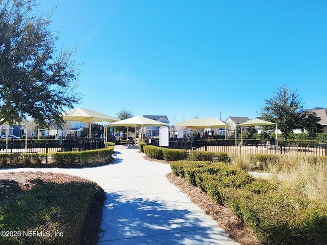 Building Photo - 34 Cabana Dr