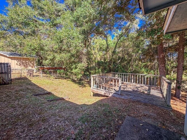 Building Photo - 817 Timbers Dr