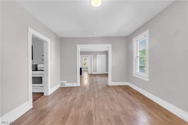 Building Photo - 3721 W 33rd St
