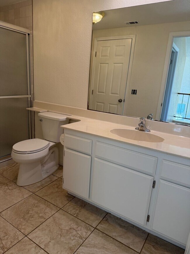 Building Photo - Nice Three-Bedroom Two Story Home