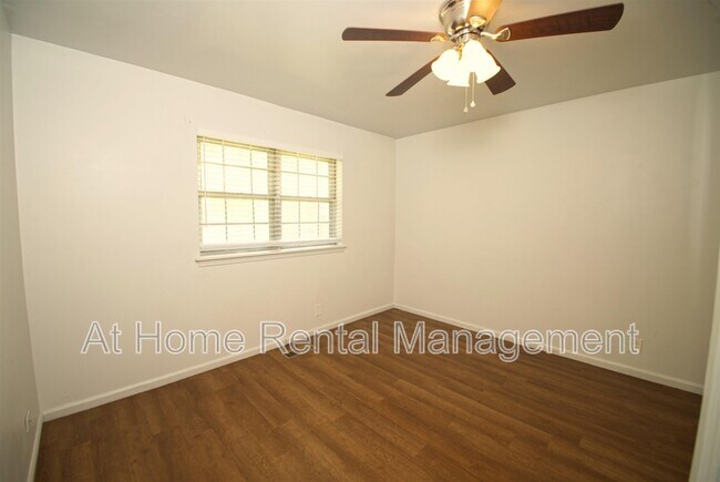 Building Photo - 5105 S Kingston Ave