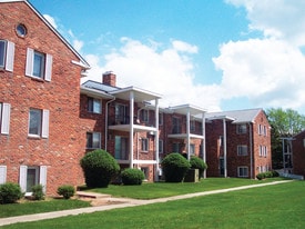 Building Photo - Heritage Estates