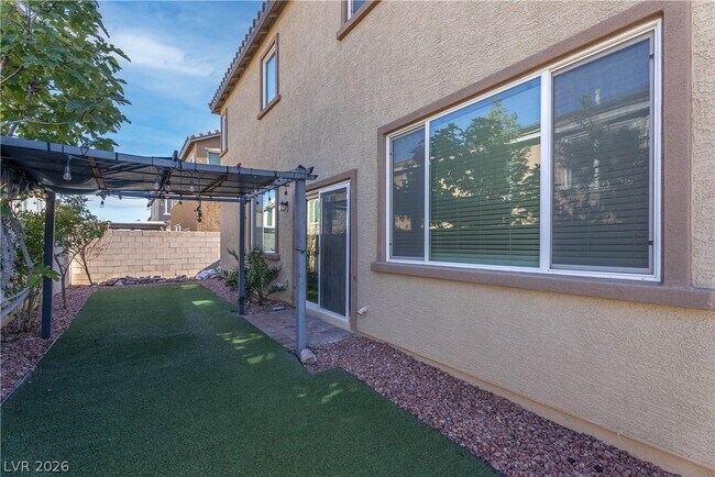 Building Photo - 1362 Bear Brook Ave