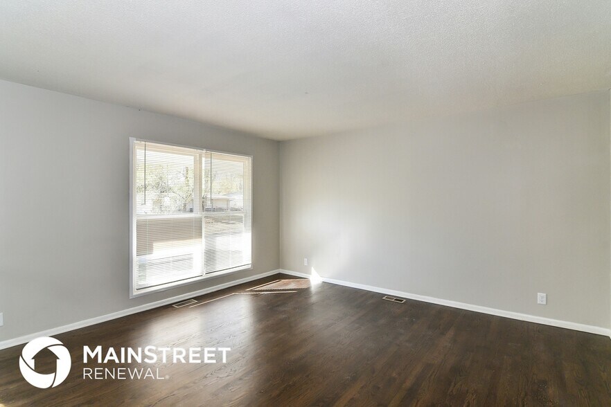 Building Photo - 8702 E 91 St