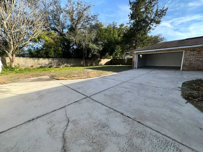 Building Photo - Home for Rent in Arlington 4-Bedroom, 2-Bathroom