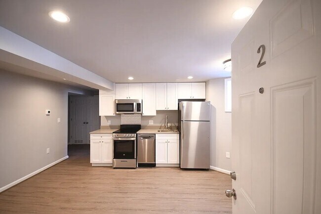 Building Photo - 1800 5th St NW