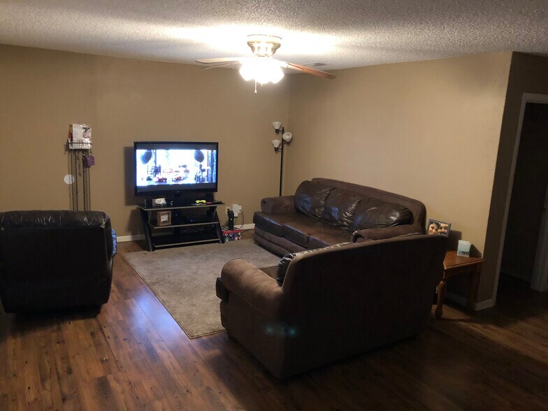 Building Photo - 3405 36th St