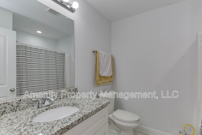 Building Photo - 614 Rolfe St