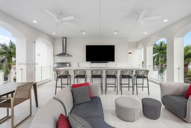 Building Photo - 3912 Island Estates Dr