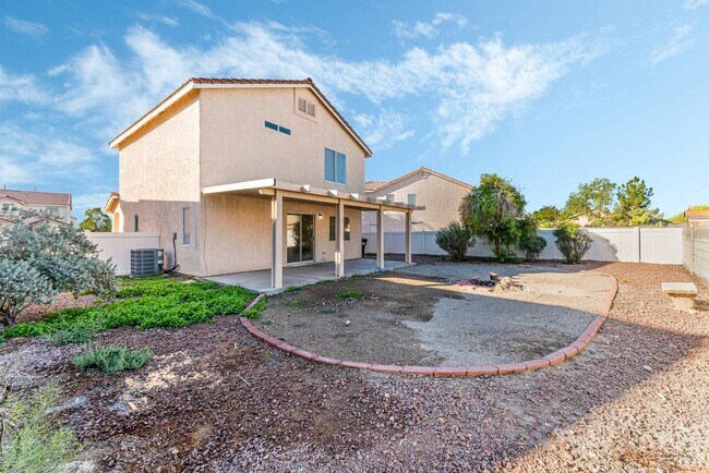 Building Photo - Modern Las Vegas Living with Style & Convenience!