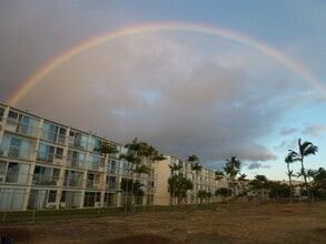 Building Photo - One bedroom Makaha Surfside