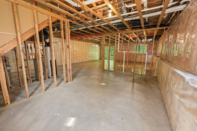 Building Photo - 6030 Boulder Ridge Dr