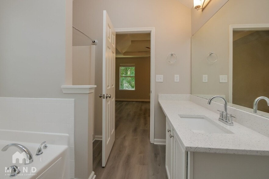 Building Photo - 11223 James Madison Dr