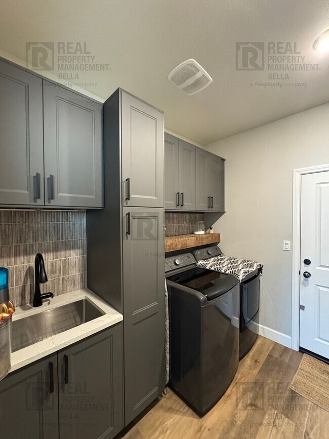 Building Photo - Stunning Menifee Retreat with Dream Kitchen, Spa-Like Primary Suite & Resort-Style Amenities