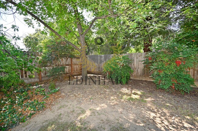 Building Photo - 6353 N Brix Ave
