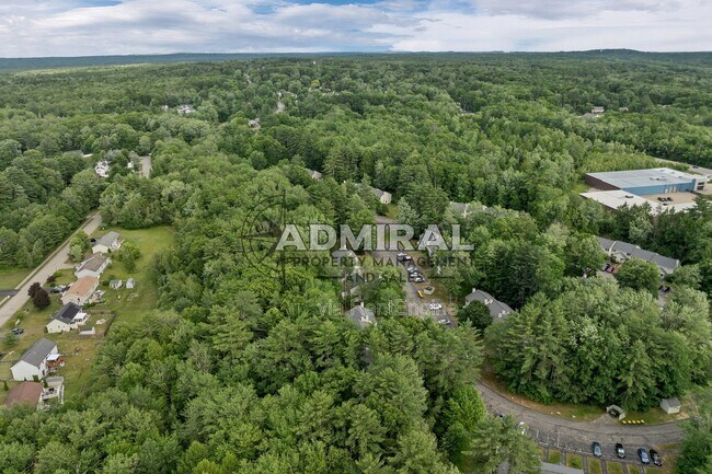 Building Photo - 65 Woodland Green