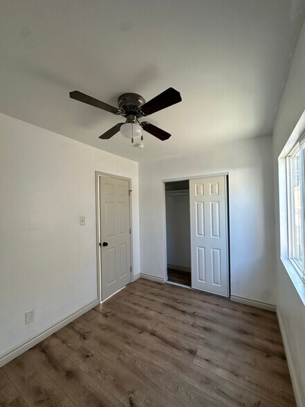 Building Photo - 1905-1907 W 74th St