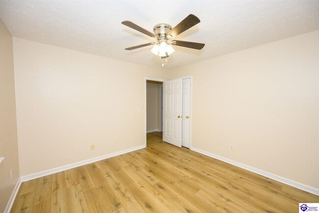 Building Photo - 130 Skyline Dr