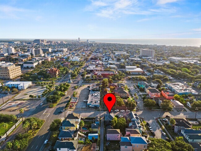 Building Photo - 1015 26th St
