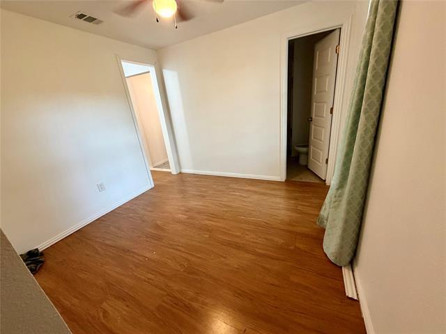 Building Photo - 2303 Deer Path Dr