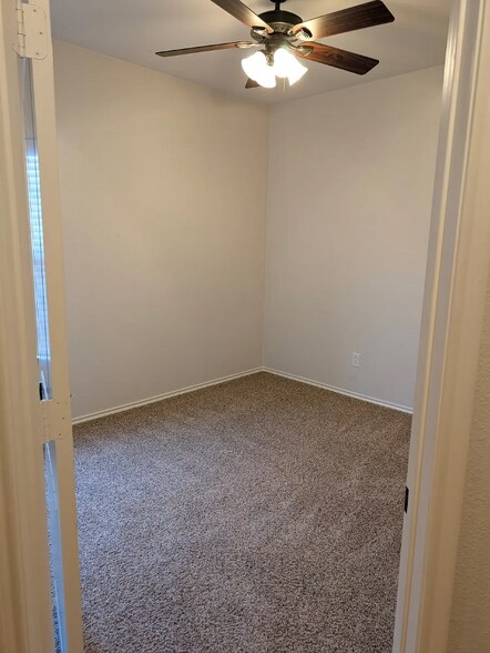 Building Photo - 9704 Tipperary Dr