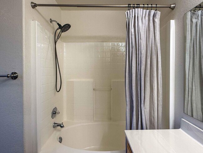 Building Photo - 3103 W Zachary Dr