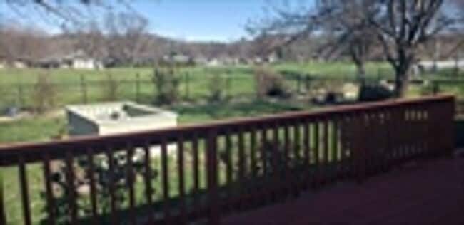 Building Photo - 19426 Mountain Meadow S