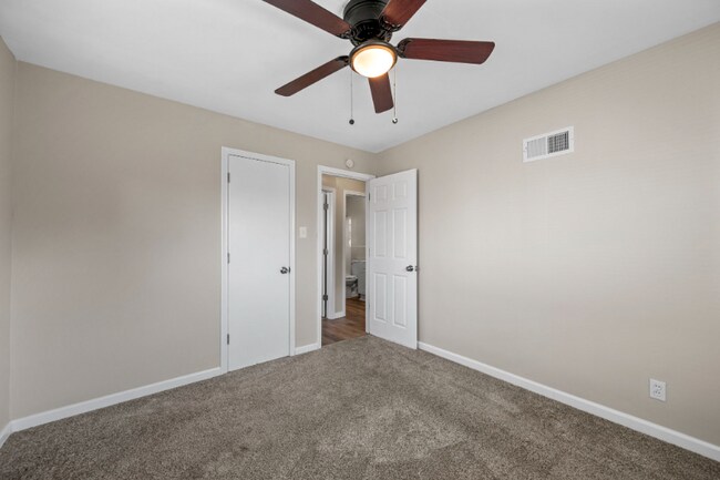 Building Photo - 210 Vest Ave