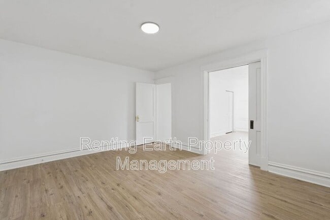 Building Photo - 3125 Clay Ave