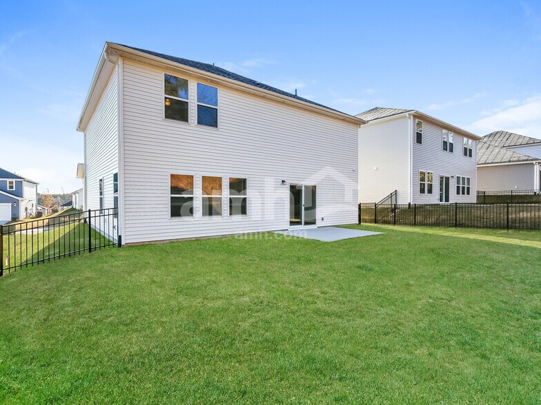 Building Photo - 801 Treeline Rd