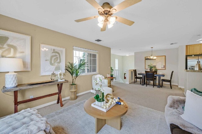 Building Photo - Corner Unit Condo with Vineyard Views – 2 Bed, 2 Bath – Quiet, Private, and Convenient!