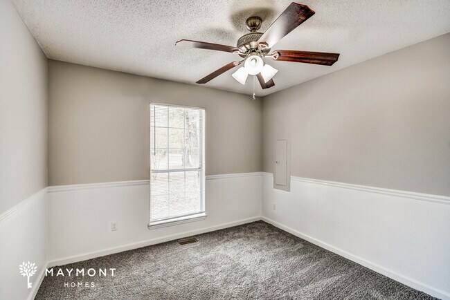 Building Photo - Montevallo Home, Ready for You
