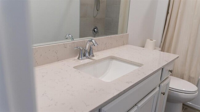 Building Photo - 4140 SE 13th Terrace