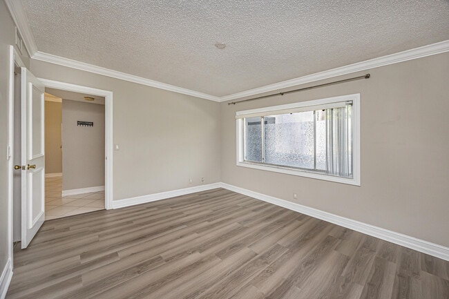 Building Photo - 2700 Casita Way