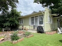 Building Photo - 3603 E 16th Ave