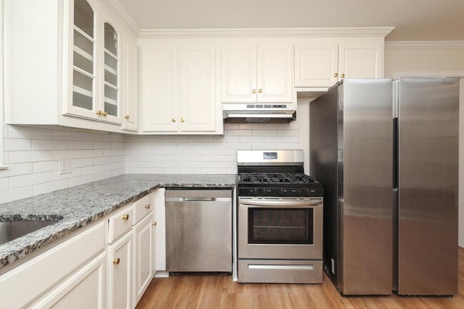 Building Photo - 937 Green Cir Dr